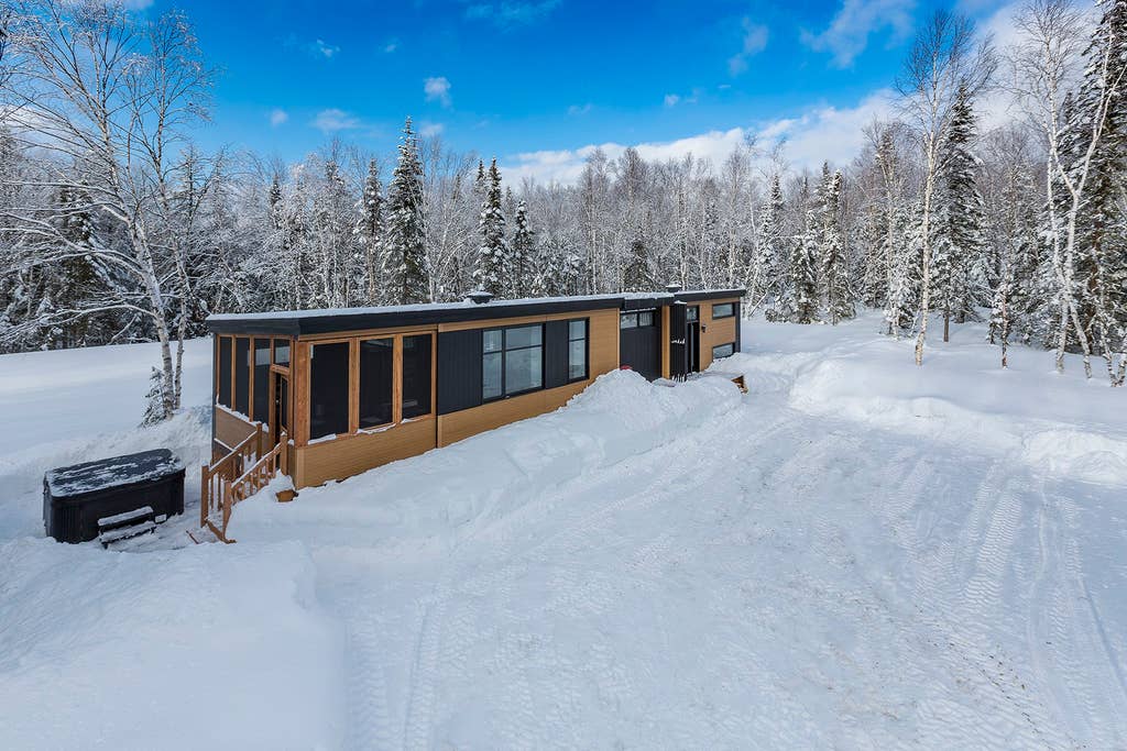 Cottages for rent with Spa for 4 people in Quebec #1