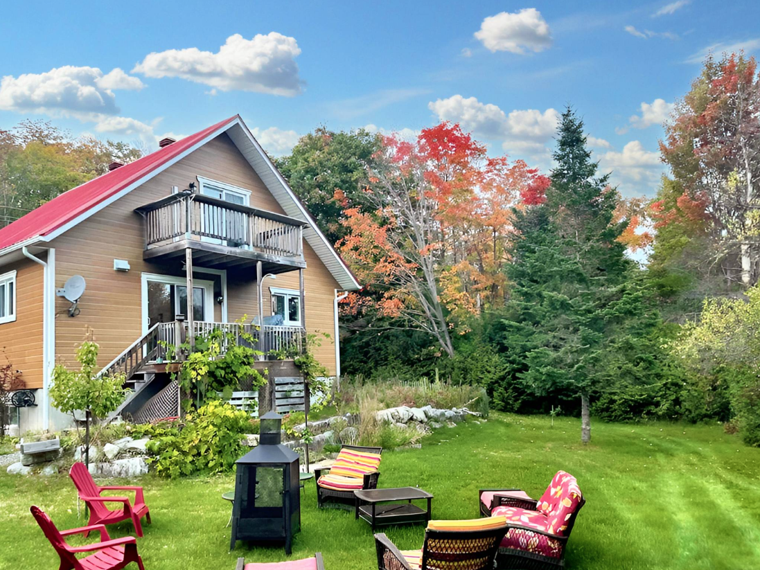 Chalet Le Grand Boisé Chalet for rent in Chertsey , Québec WeChalet