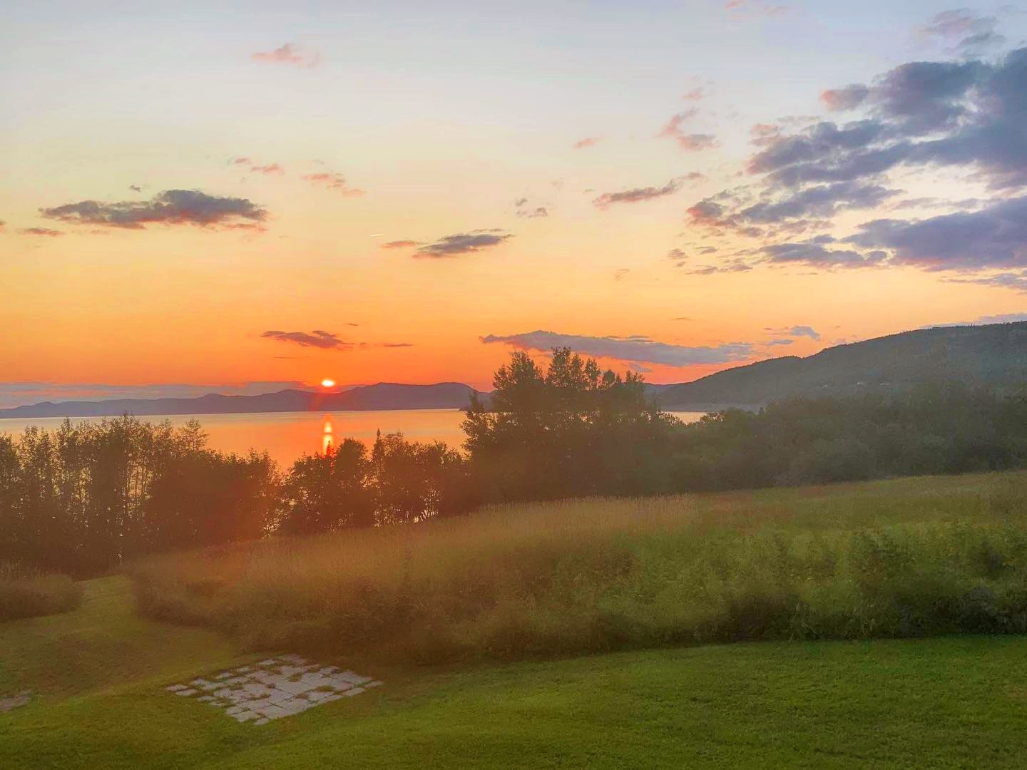 Between Plain & Sea Home for rent in BaieJohanBeetz , Quebec WeChalet