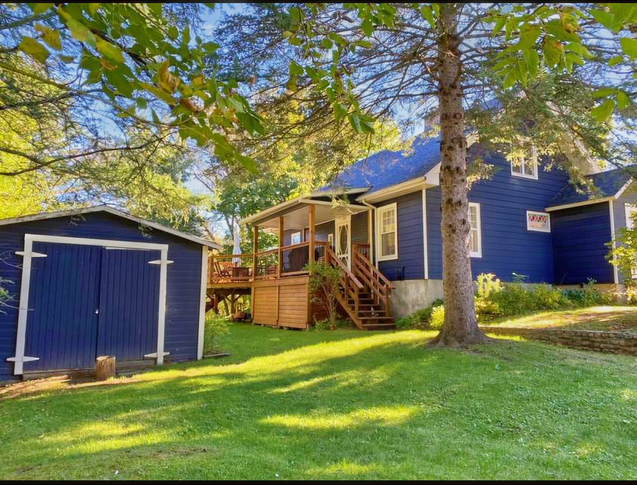 La maison Knowlton House 15 min ski Bromont Home for rent in