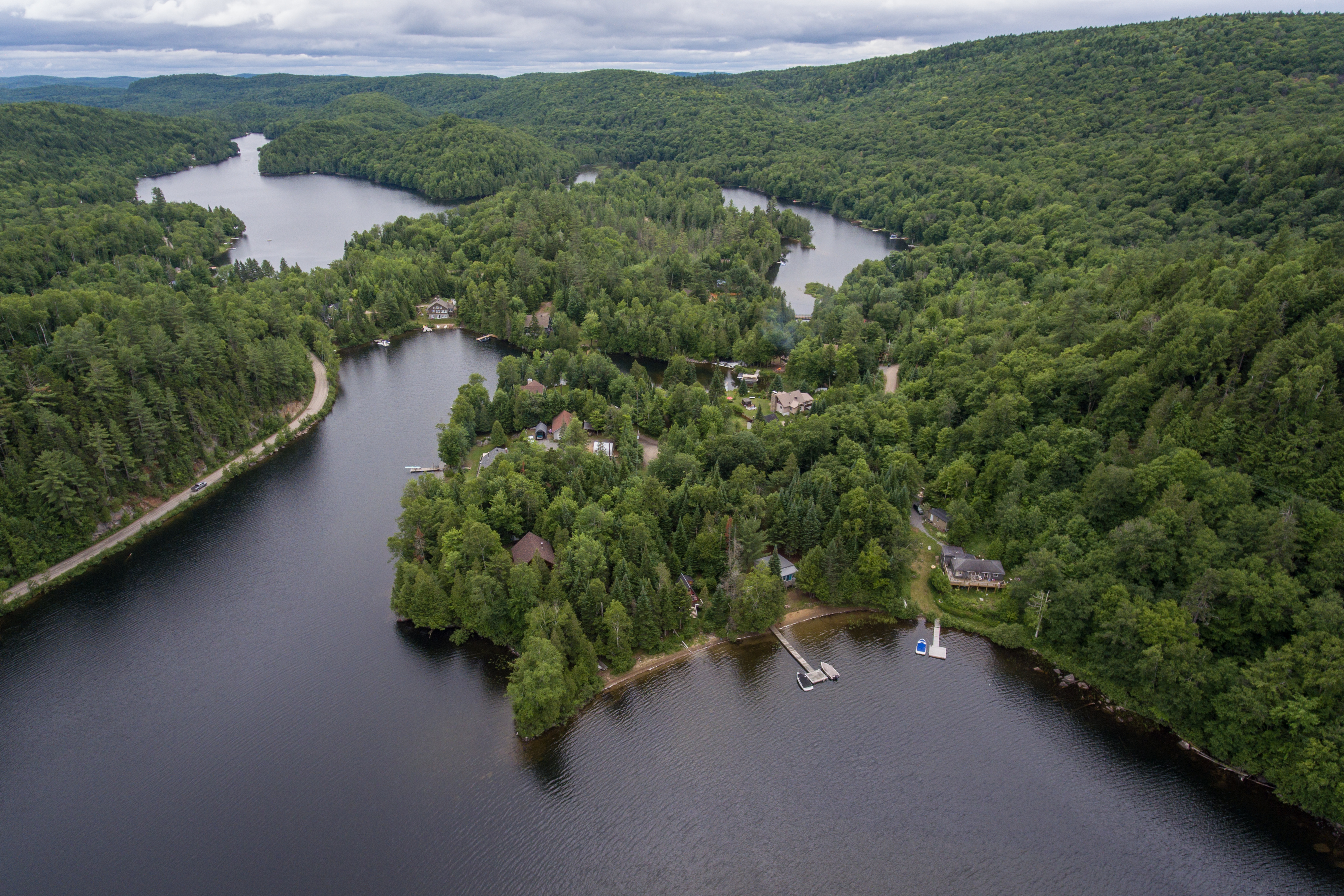 Lakefront cottages for rent in Quebec #10