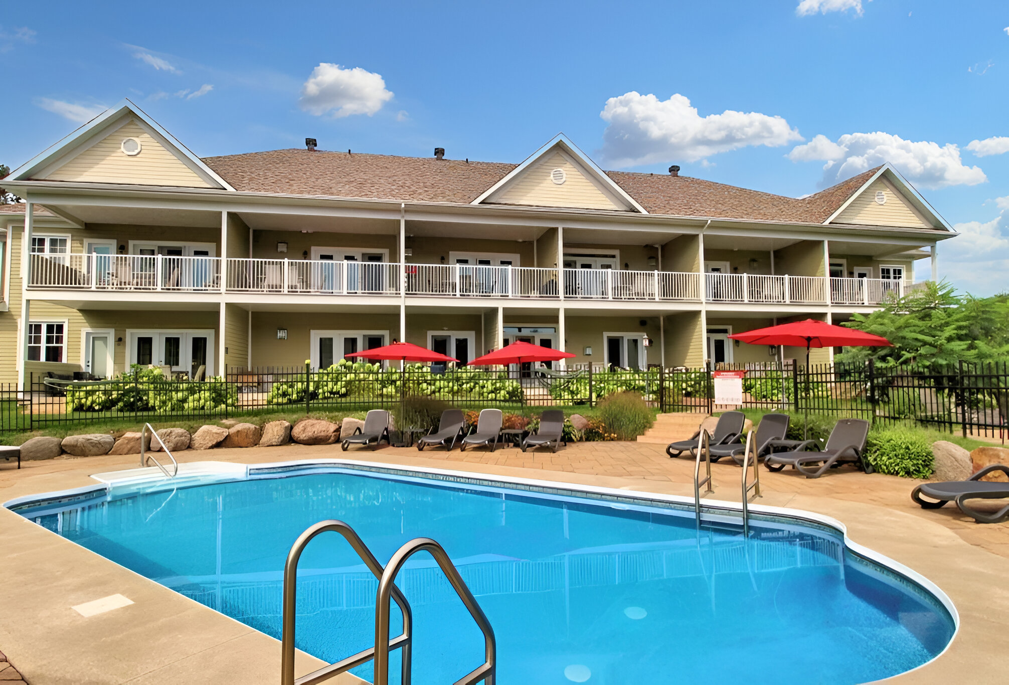 Condo in Bromont with magnificent view on the mountain Condo for rent