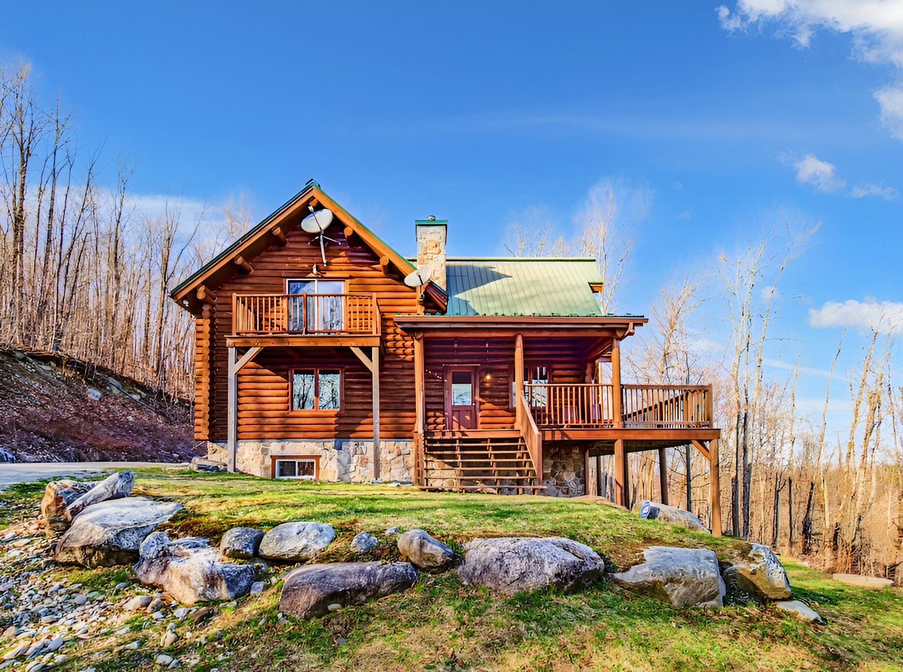 Chalet Grand Duc 16 pers Chalet for rent in Labelle , Québec WeChalet