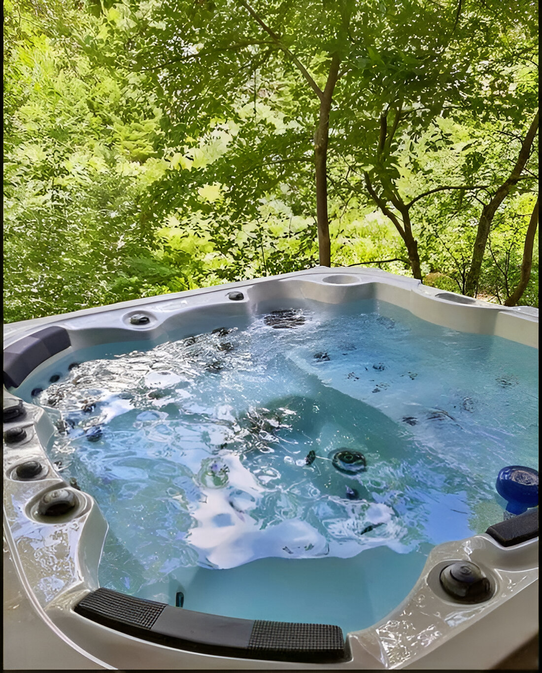 Le ''campe'' Chalet for rent in Piopolis , Québec WeChalet