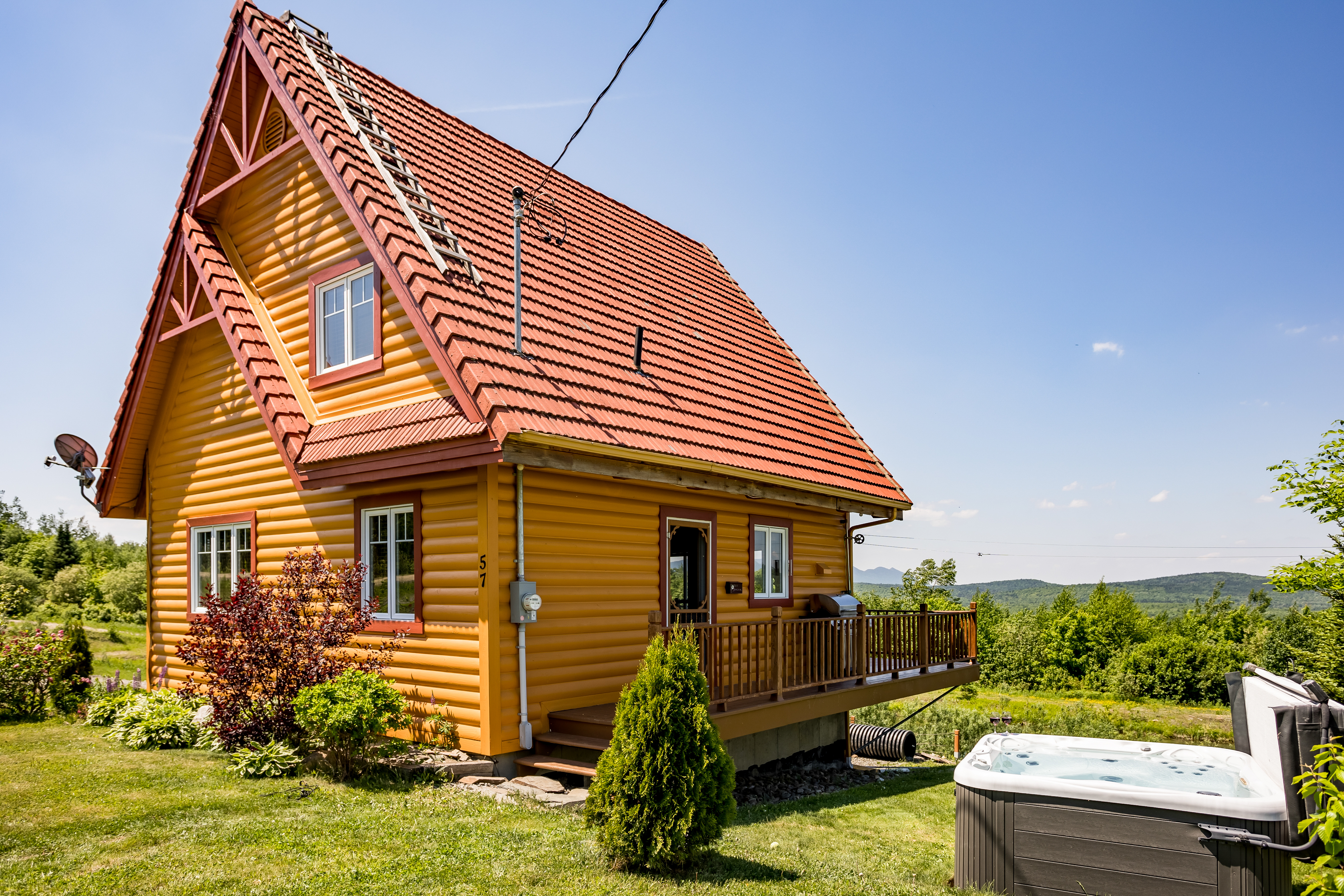 Cottages for rent with a barbecue in Quebec #6